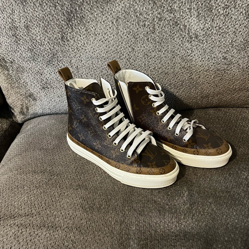 Womens louis vuitton high top monogram sneakers